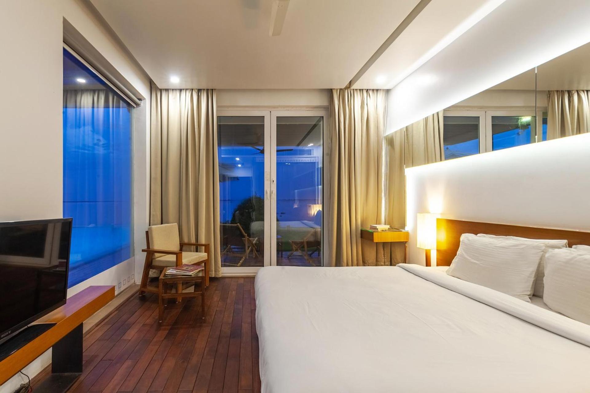 Stayvista At The Rain - River Villa With Infinity Pool Alappuzha Esterno foto