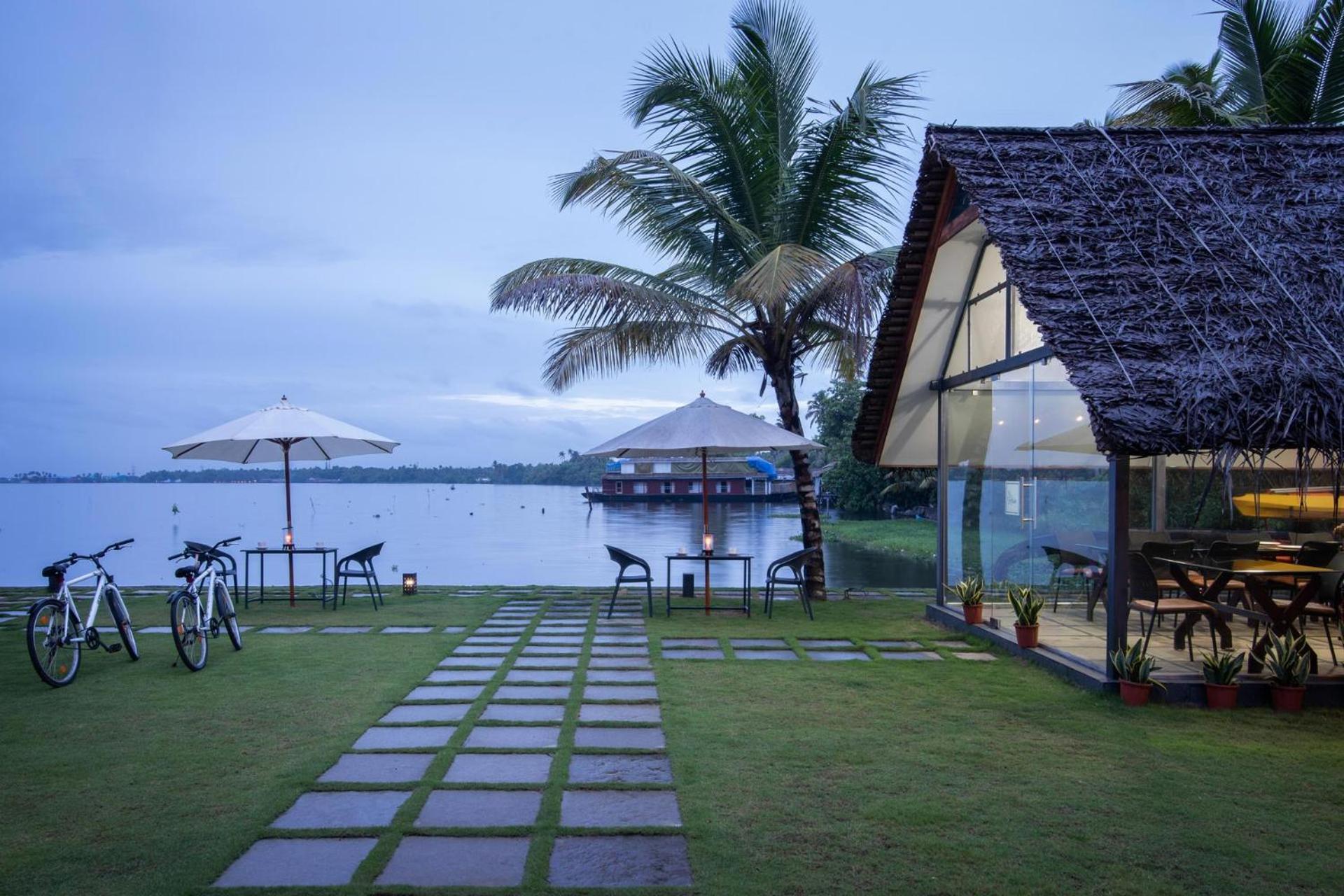 Stayvista At The Rain - River Villa With Infinity Pool Alappuzha Esterno foto