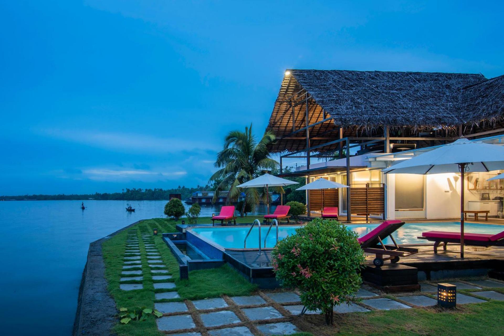 Stayvista At The Rain - River Villa With Infinity Pool Alappuzha Esterno foto